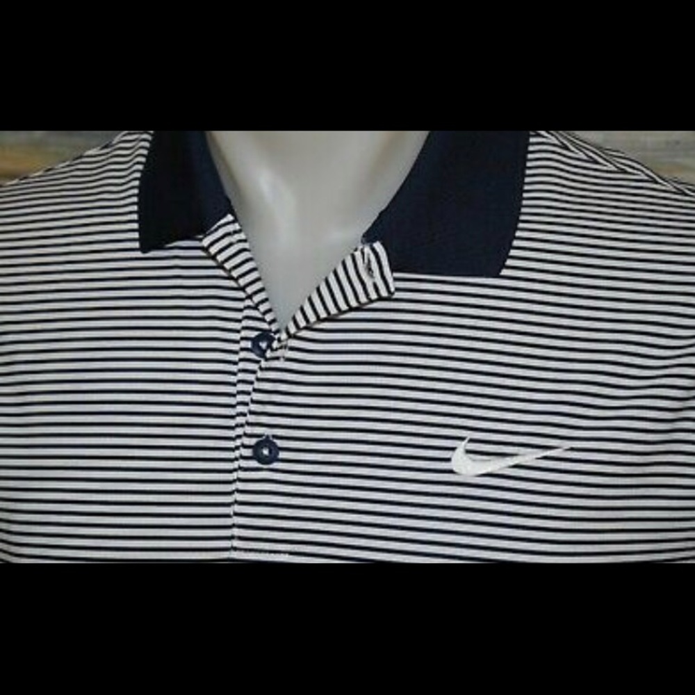 Nike men polo medium